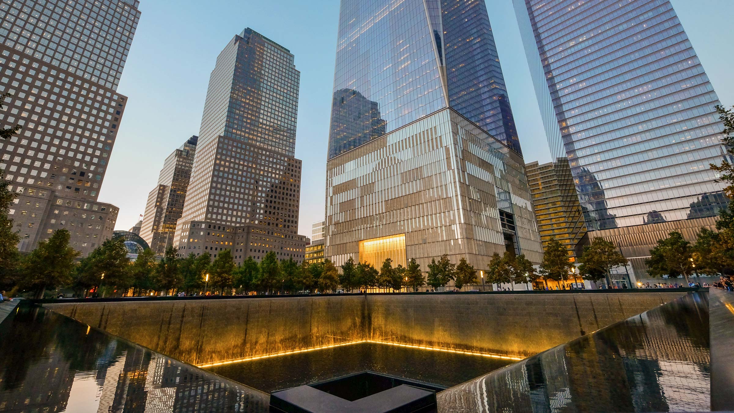 10-5-6-evening-tour-of-the-9-11-memorial-9-11-tribute-museum